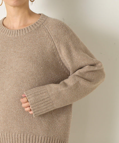 羊毛感圓領針織衫