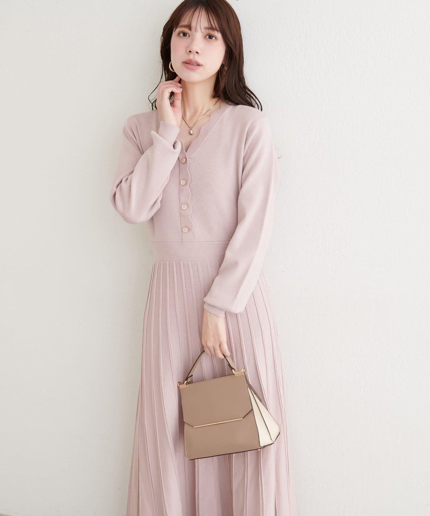 荷葉邊褶皺針織連衣裙