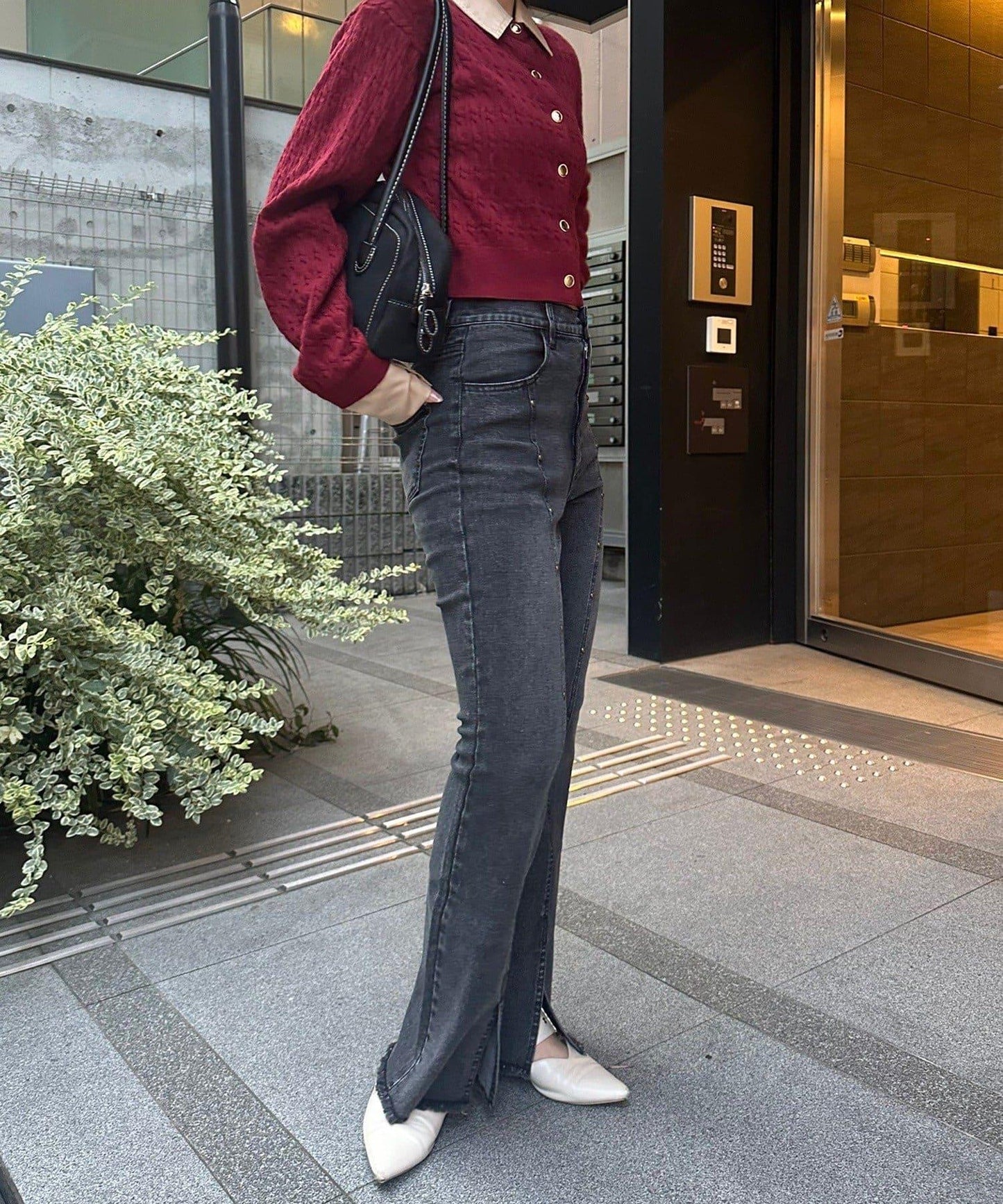 【2尺碼可選】鉚釘微喇牛仔褲