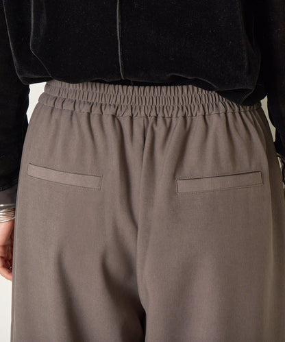 2褶寬鬆長褲
