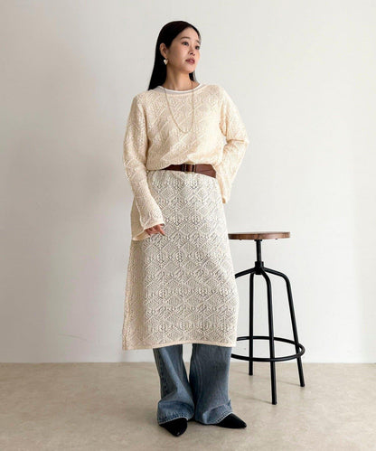 馬海毛混紡鏤空圖案喇叭袖連衣裙