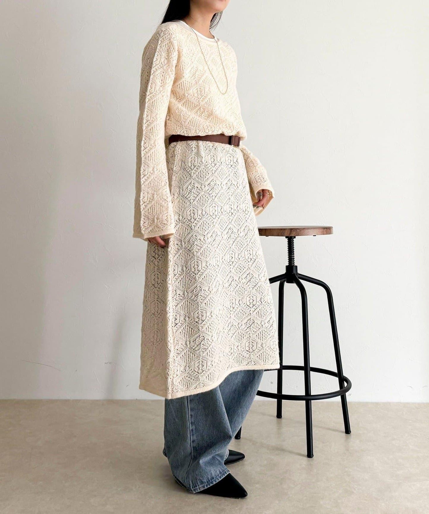 馬海毛混紡鏤空圖案喇叭袖連衣裙