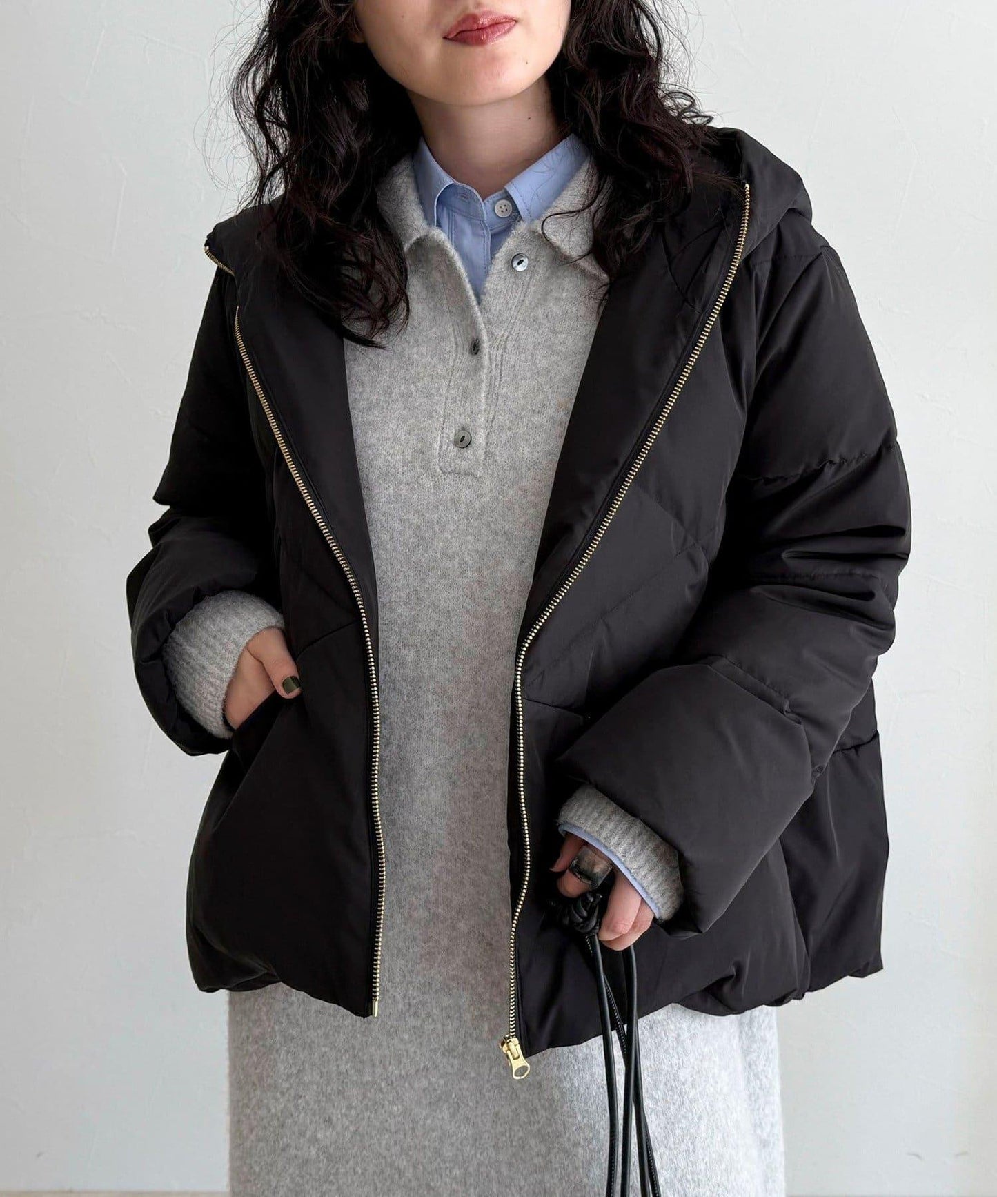 柔軟交叉羽絨大衣