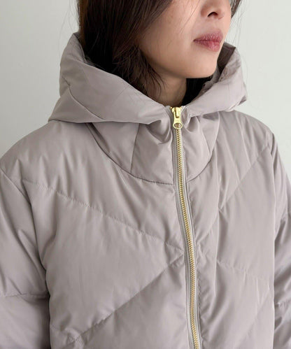 柔軟交叉羽絨大衣