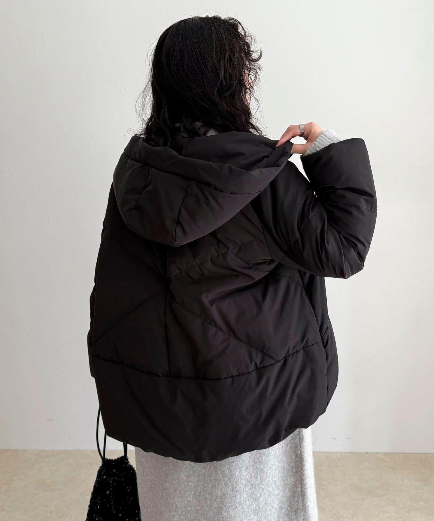 柔軟交叉羽絨大衣