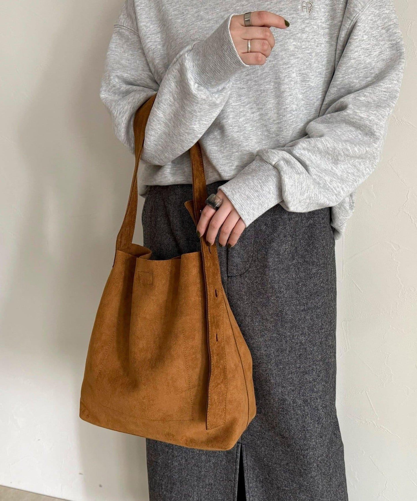 仿麂皮可調節單肩包