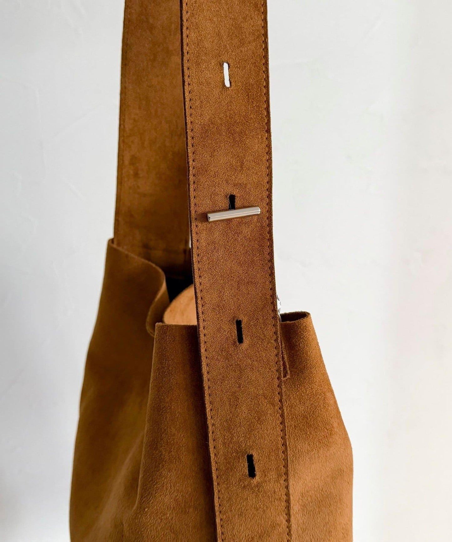 仿麂皮可調節單肩包