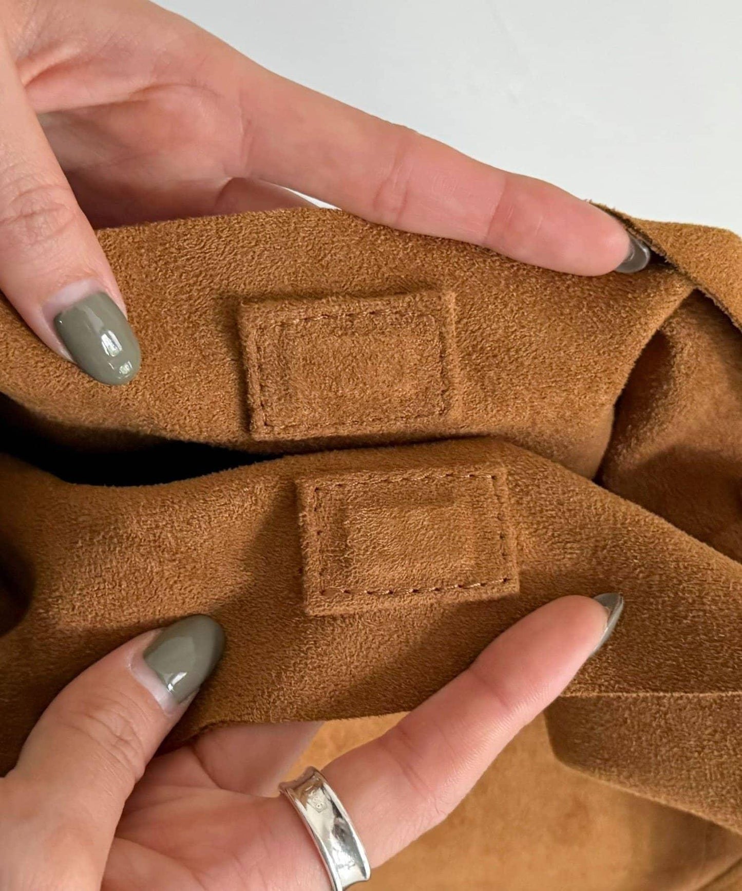 仿麂皮可調節單肩包