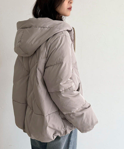 柔軟交叉羽絨大衣