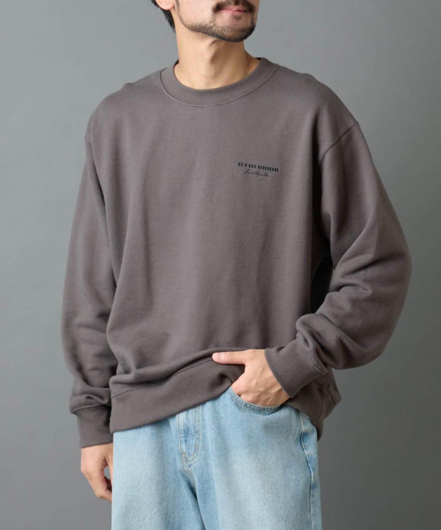 條形碼刺繡圓領衛衣