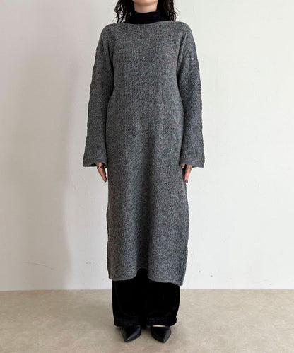 馬海毛混紡鏤空圖案喇叭袖連衣裙