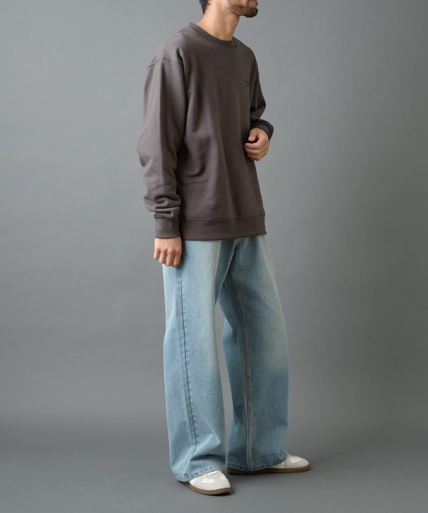 條形碼刺繡圓領衛衣