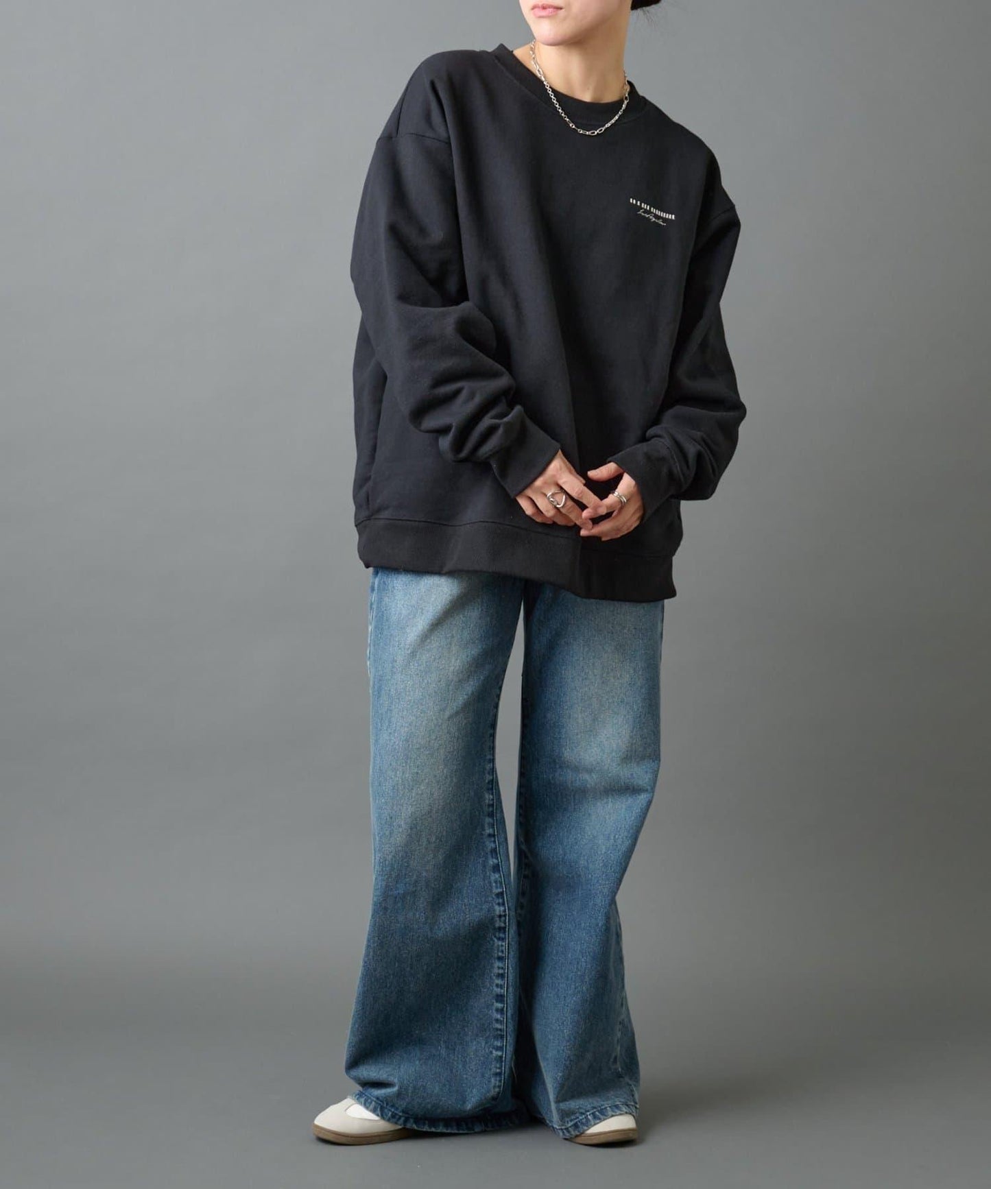 條形碼刺繡圓領衛衣