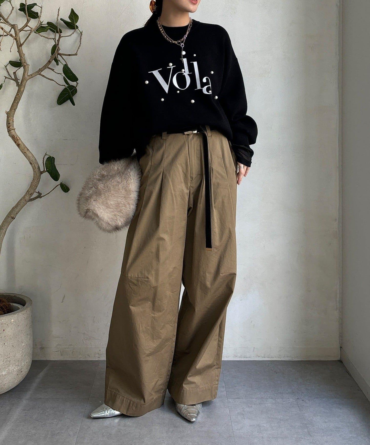 珍珠標誌針織上衣