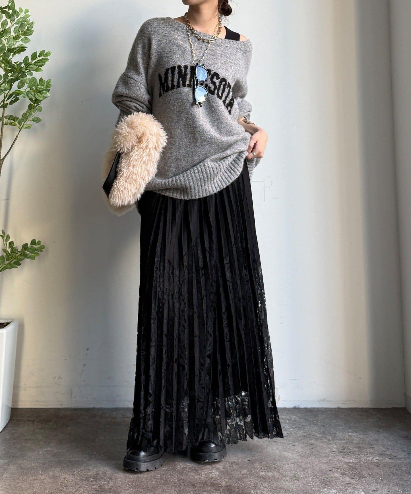 蕾絲拼接半身裙