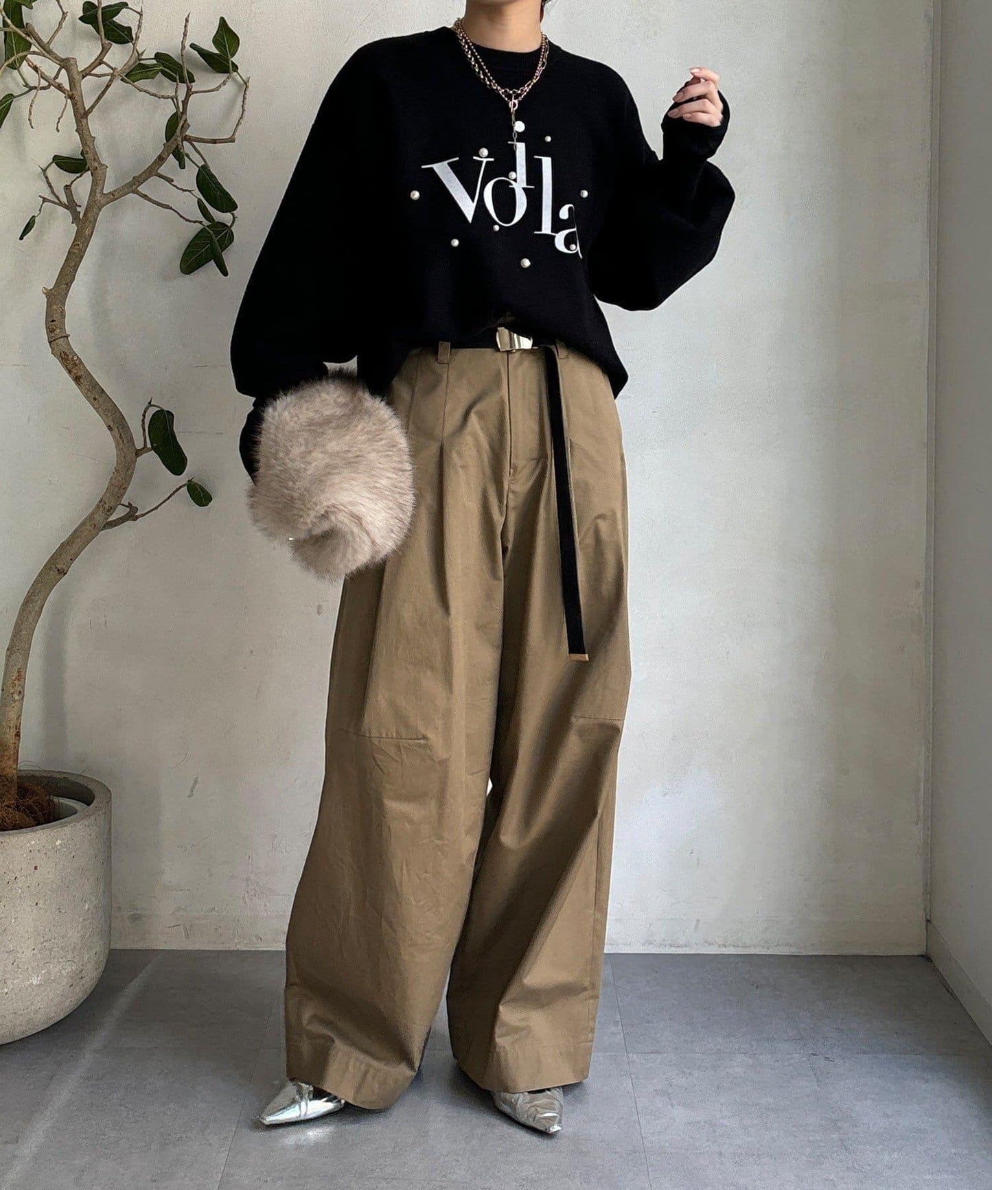 珍珠標誌針織上衣