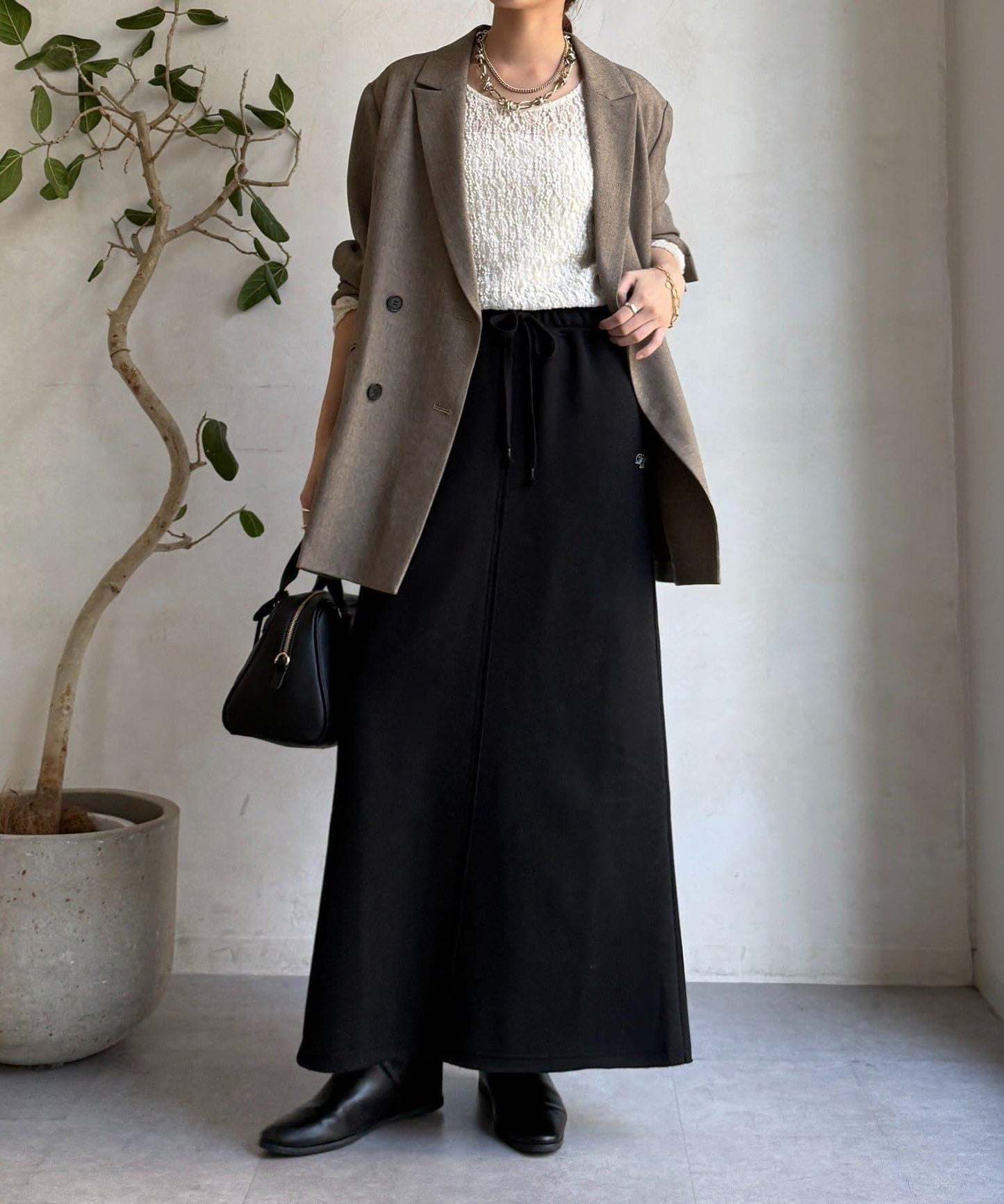 加絨DD刺繡半身裙