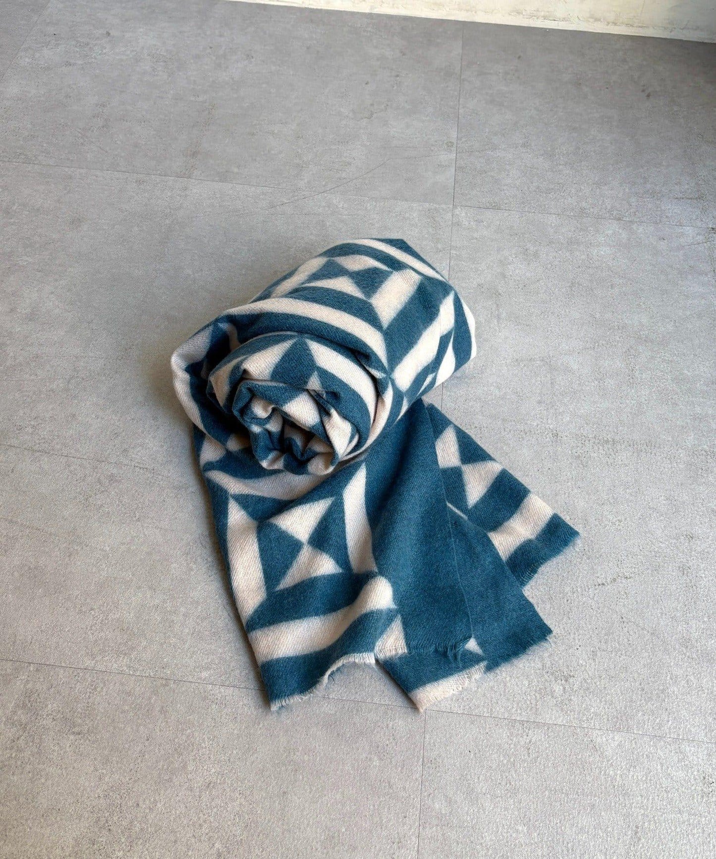 幾何圖案印花圍巾