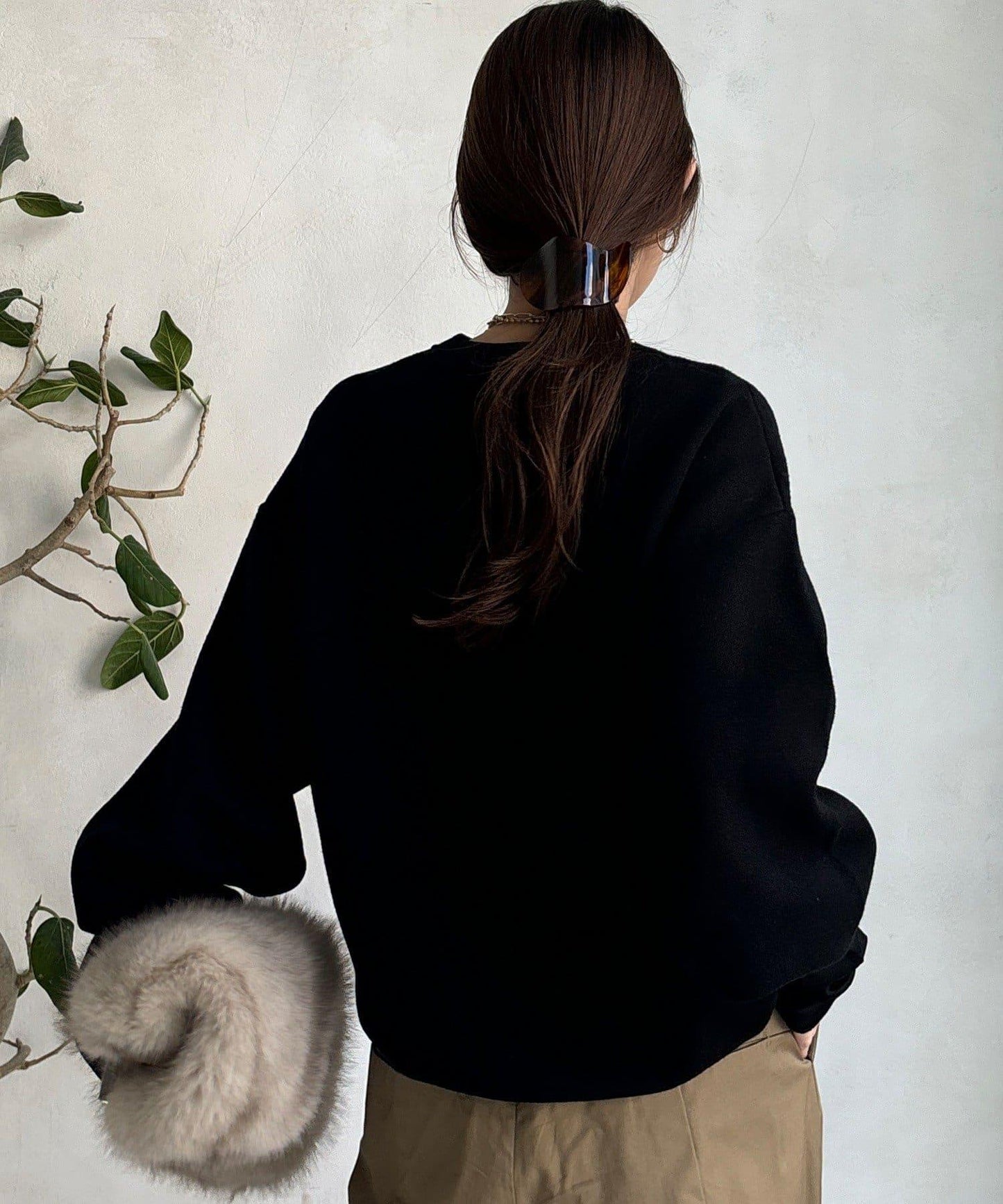 珍珠標誌針織上衣