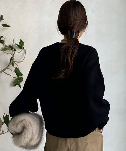 珍珠標誌針織上衣