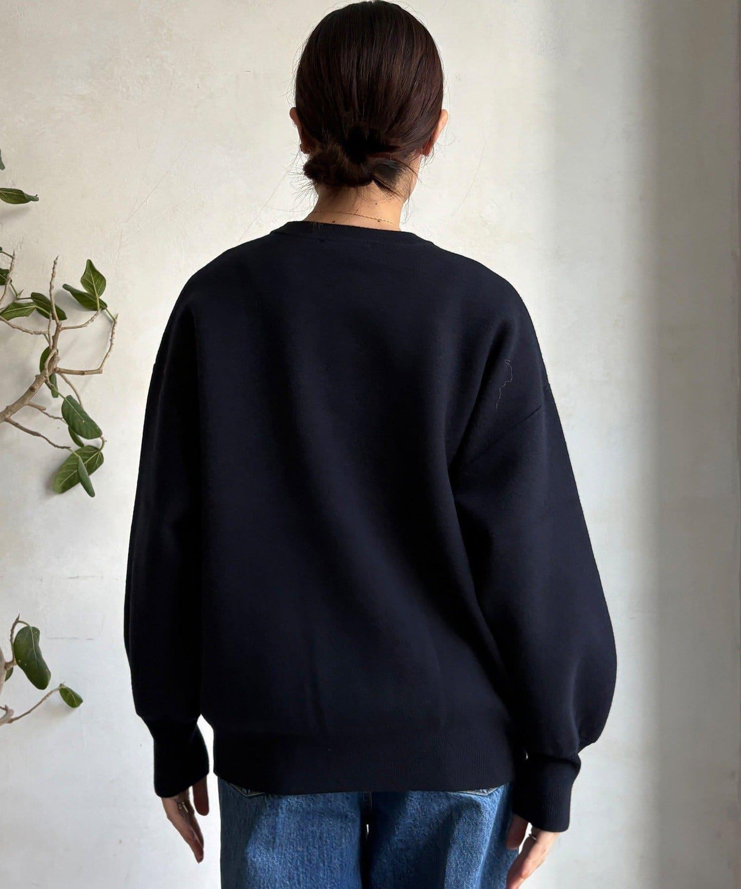 珍珠標誌針織上衣