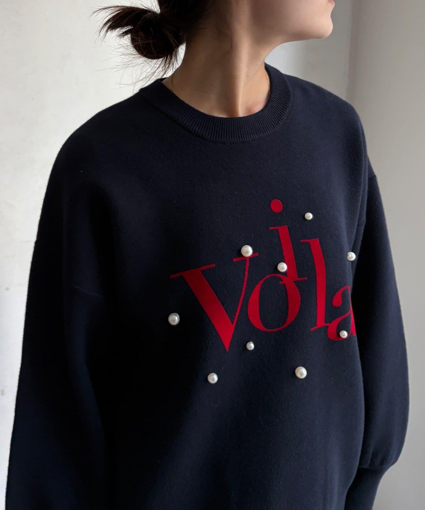 珍珠標誌針織上衣