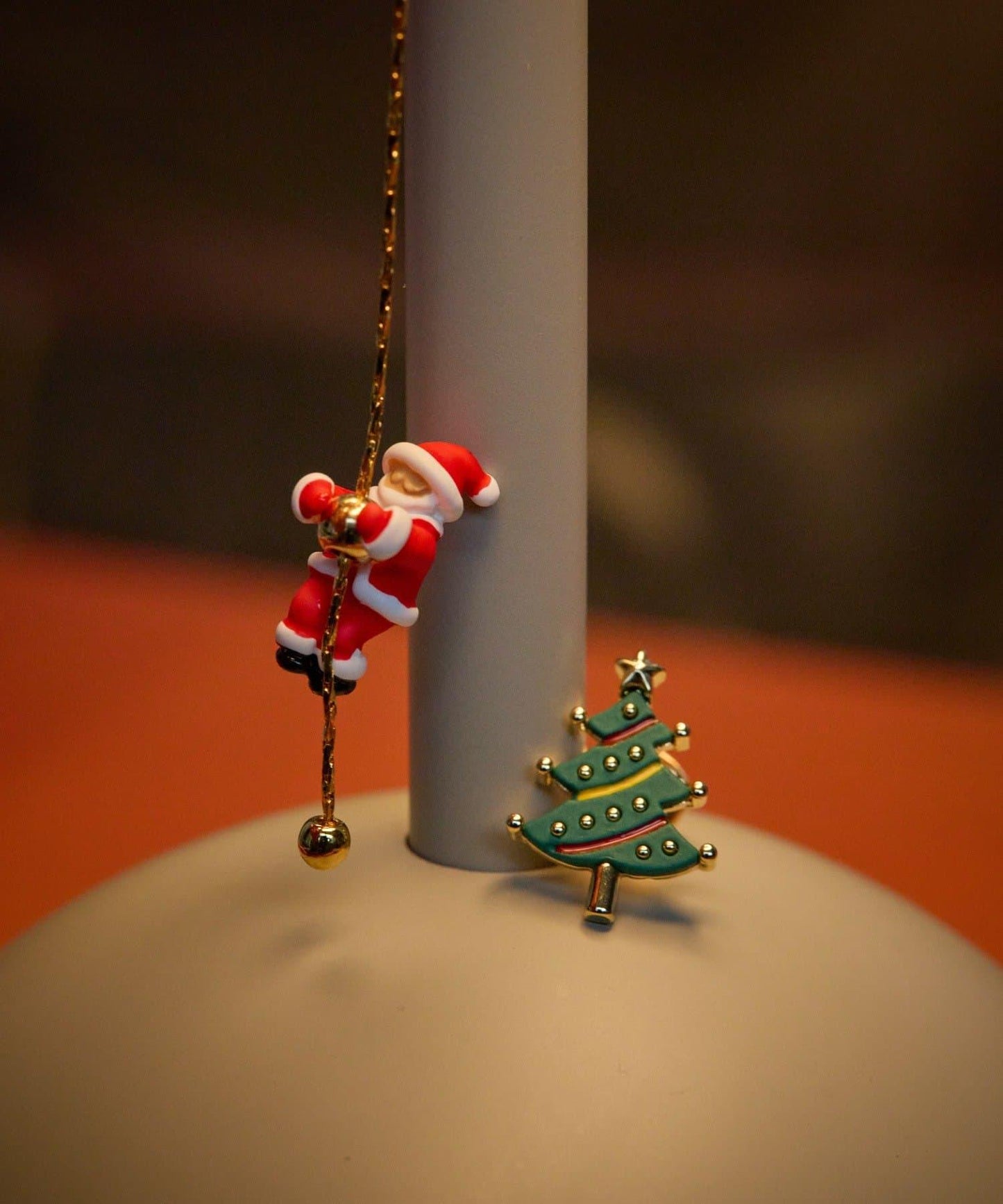 攀巖聖誕老人耳環