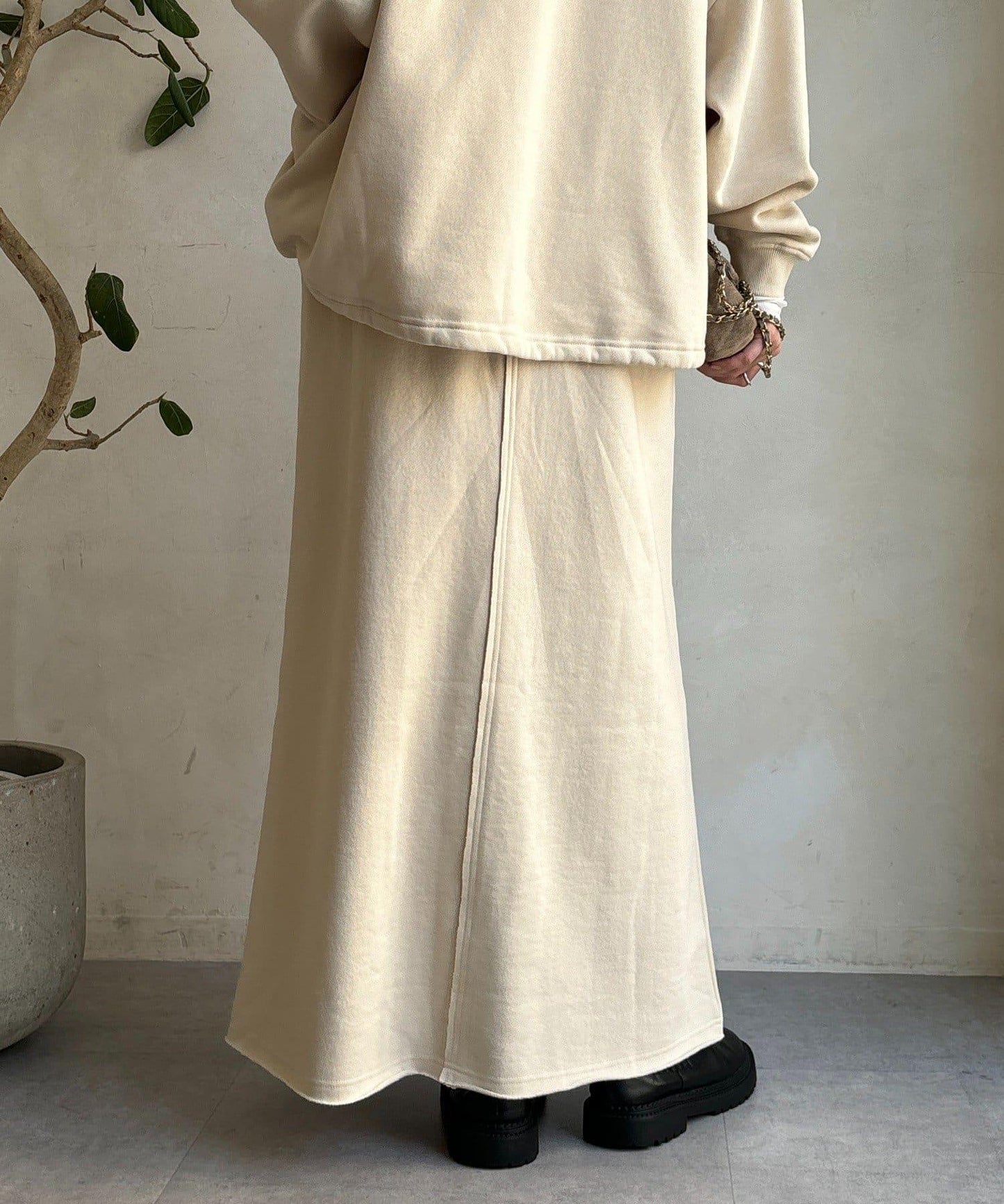 加絨DD刺繡半身裙