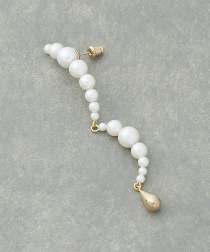 【近日開始】線條珍珠單隻耳釘