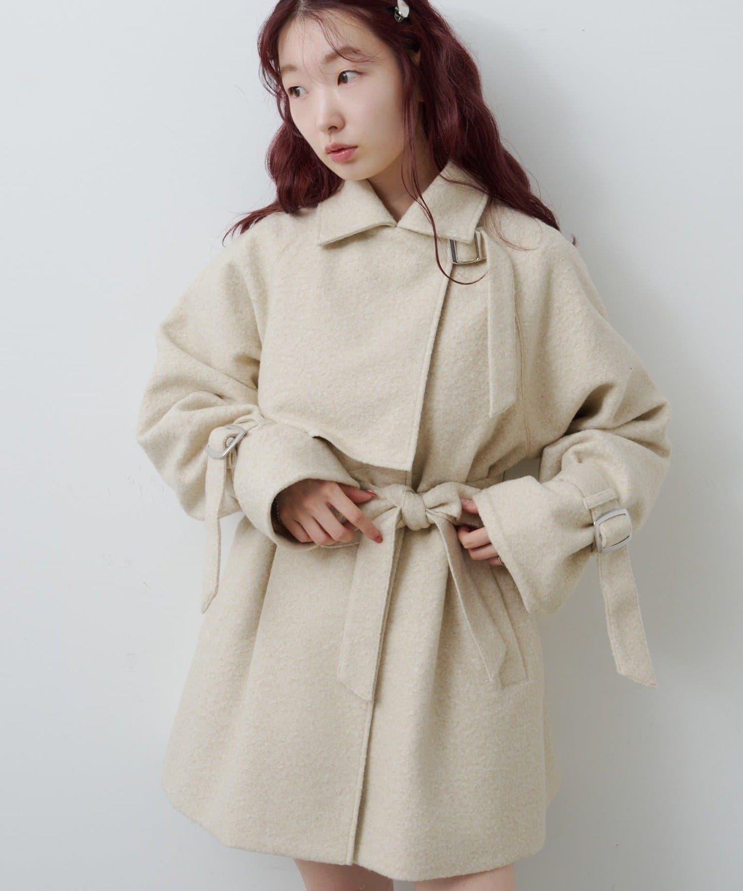 高領喇叭袖大衣