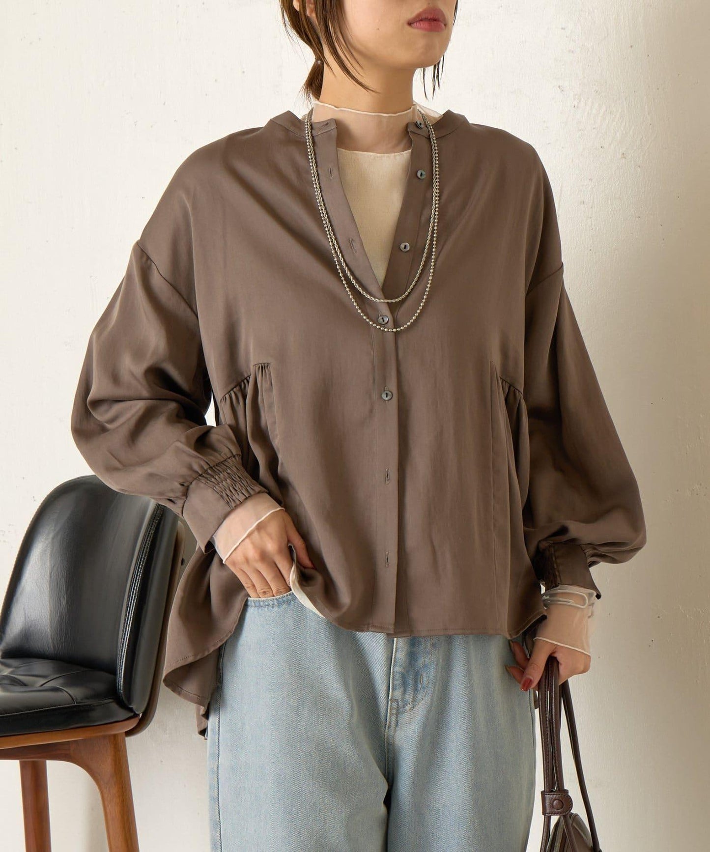 後背拼接褶皺襯衫