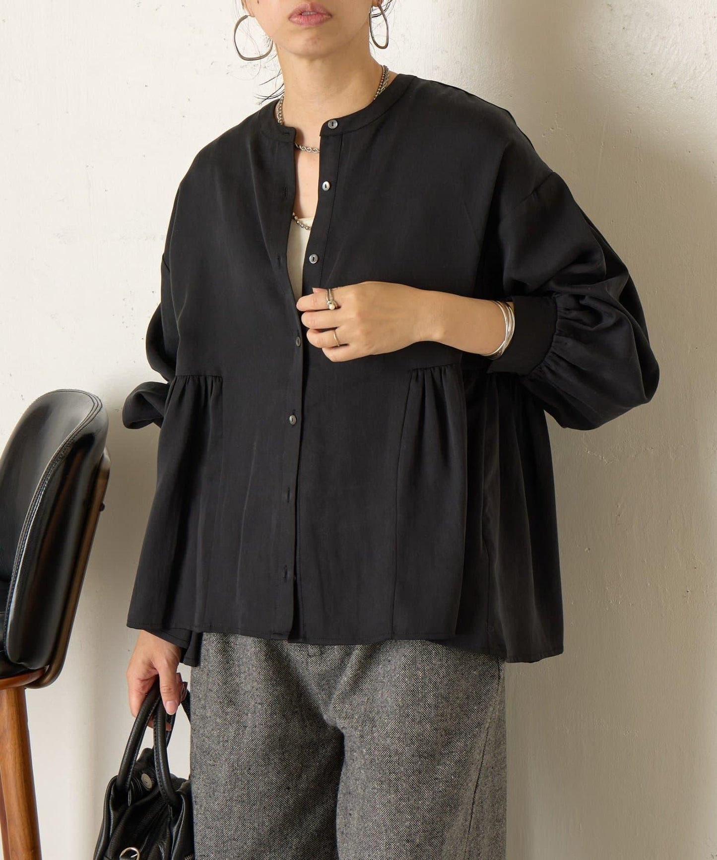 後背拼接褶皺襯衫