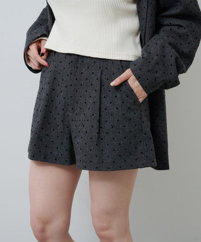 波點花呢短褲