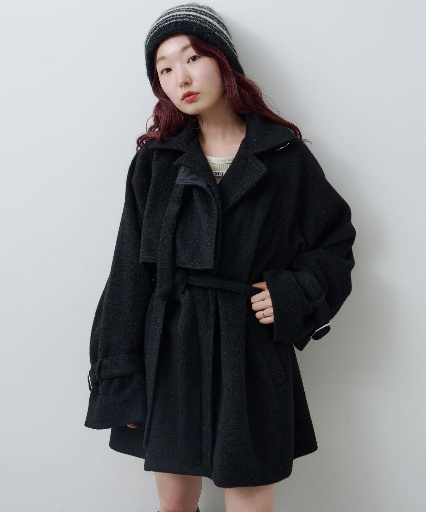 高領喇叭袖大衣