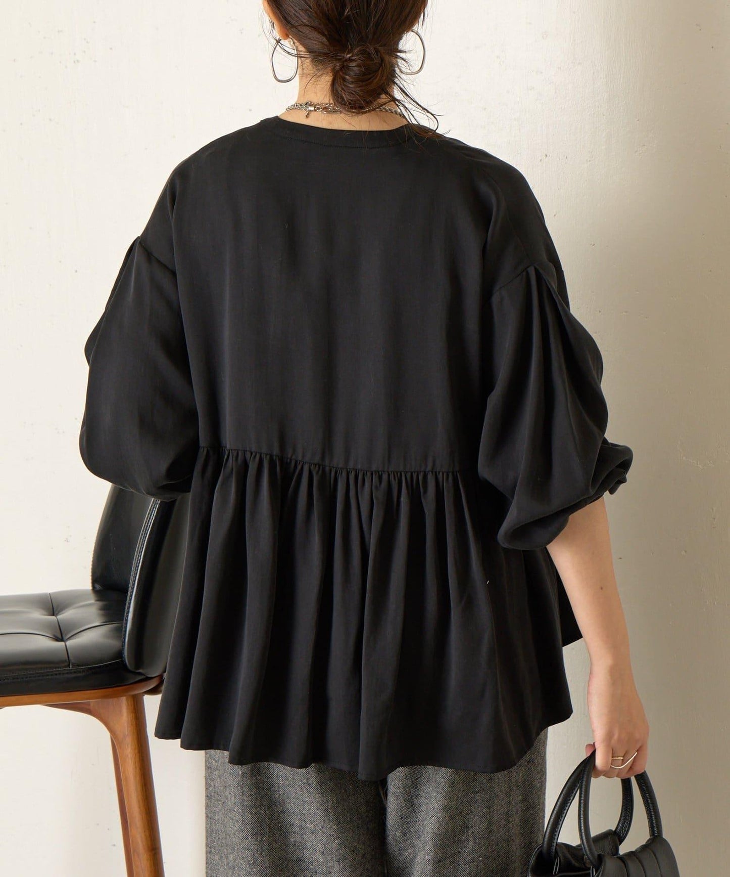 後背拼接褶皺襯衫