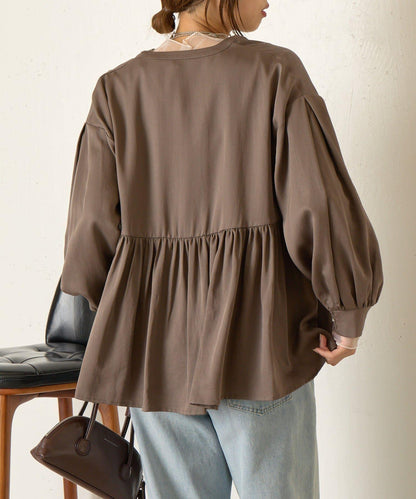 後背拼接褶皺襯衫