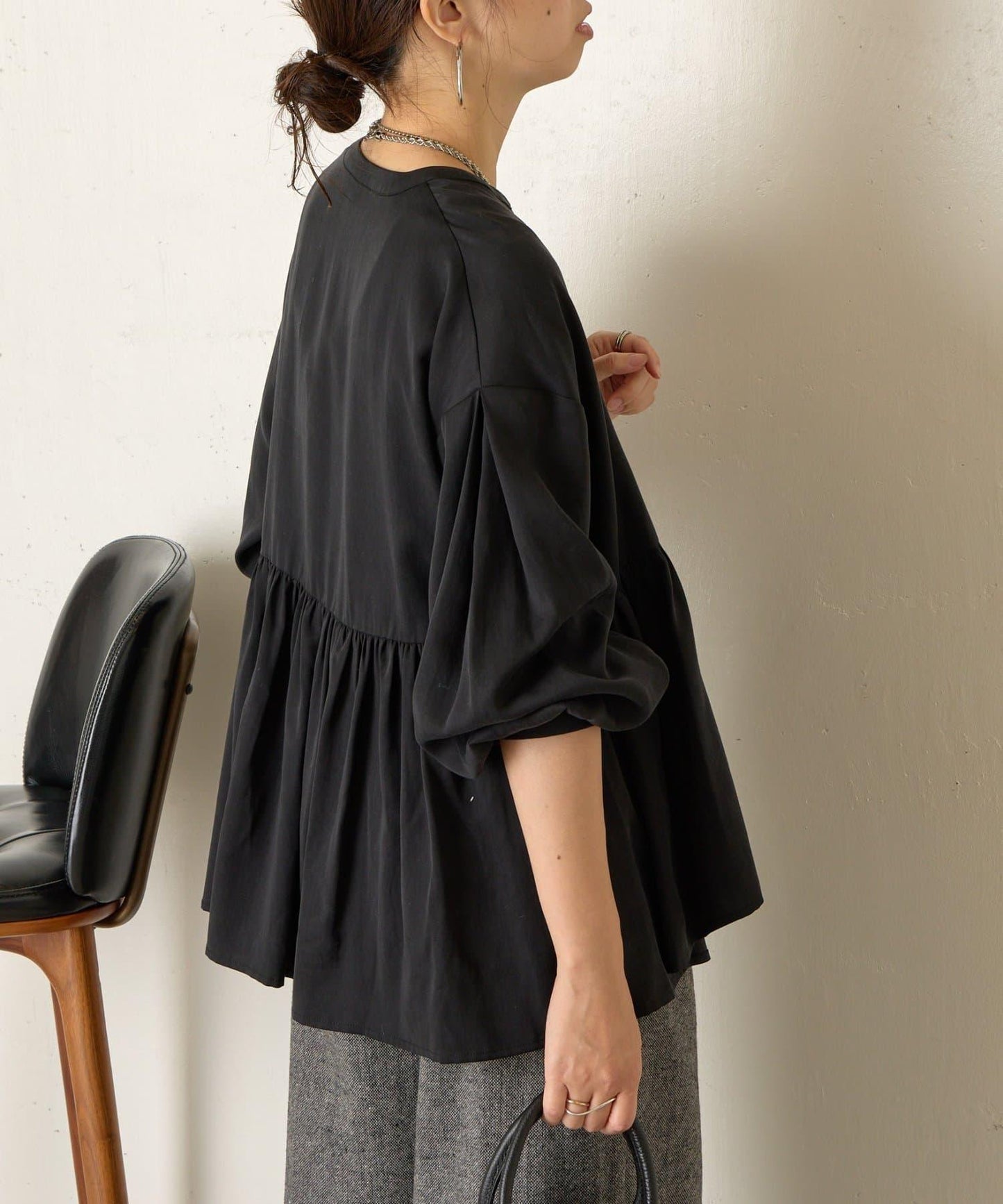 後背拼接褶皺襯衫