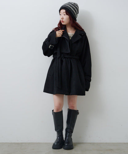 高領喇叭袖大衣