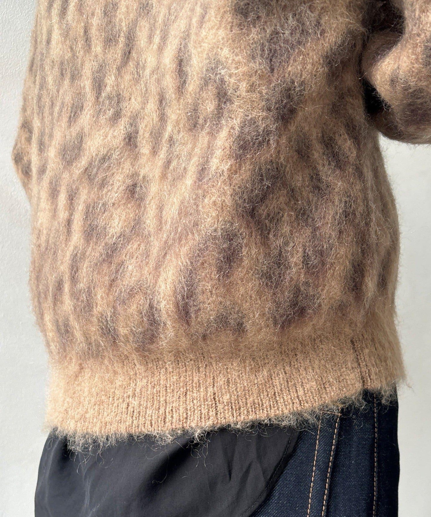 豹紋起毛針織衫