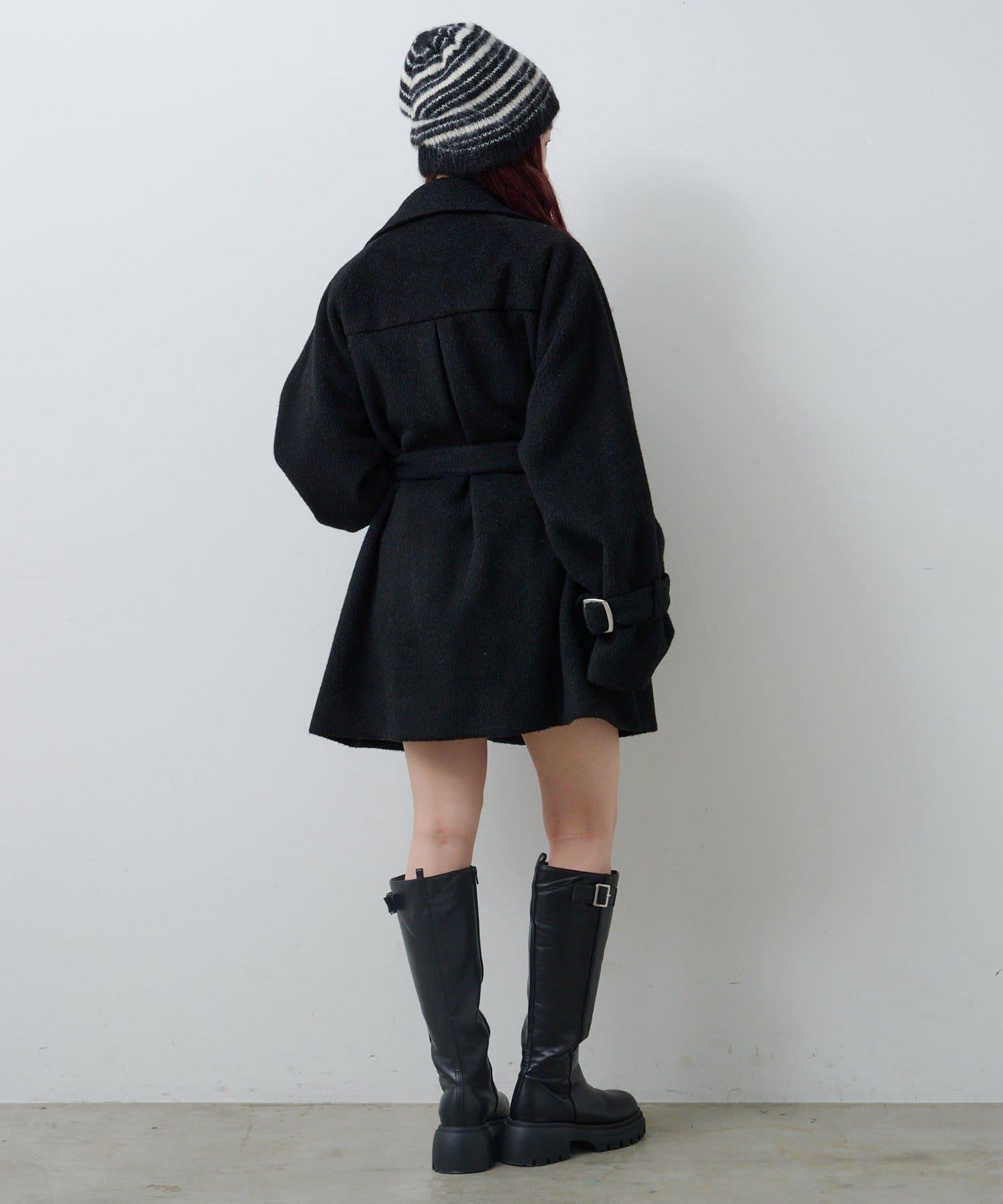 高領喇叭袖大衣