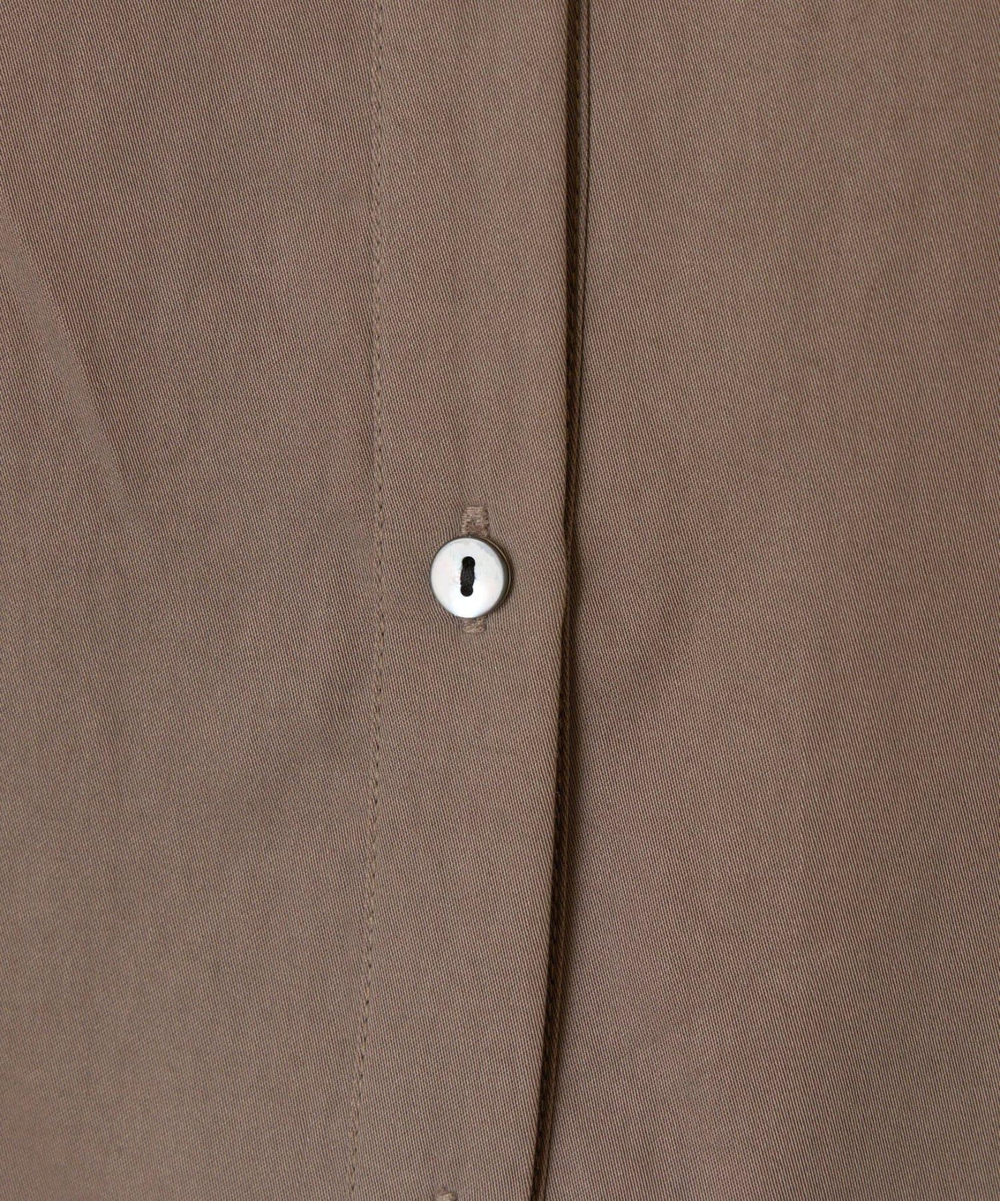 後背拼接褶皺襯衫