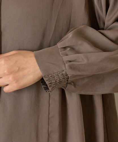 後背拼接褶皺襯衫