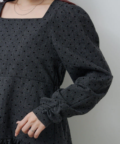 波點花呢迷你連衣裙