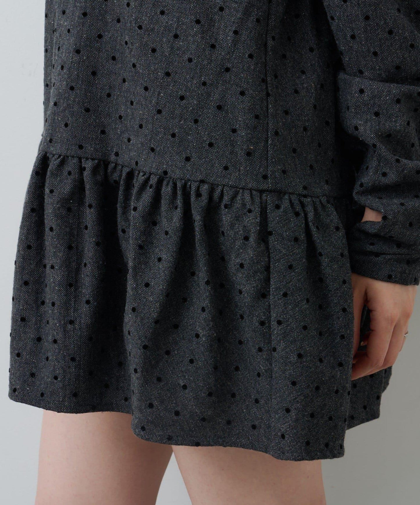波點花呢迷你連衣裙