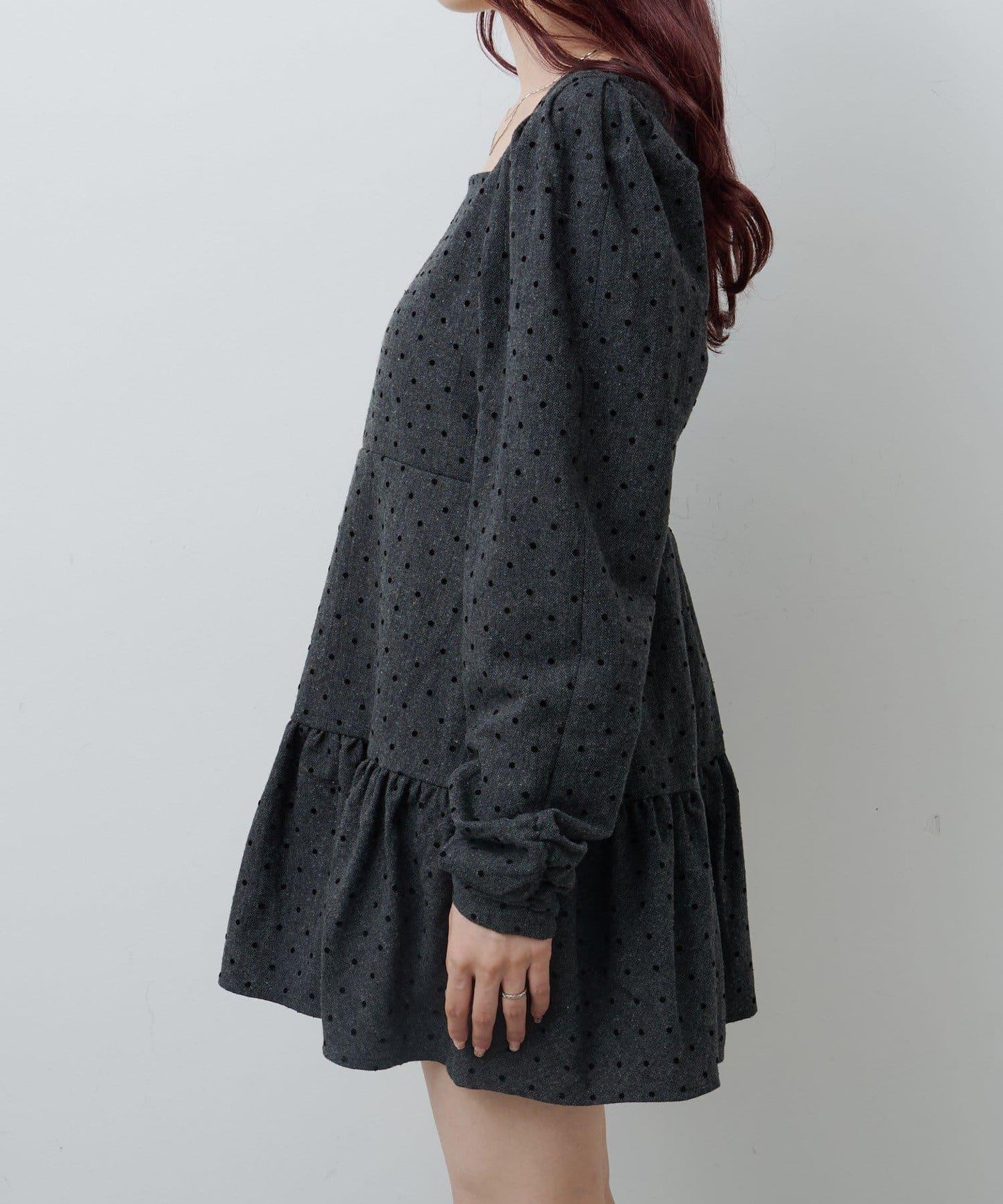 波點花呢迷你連衣裙