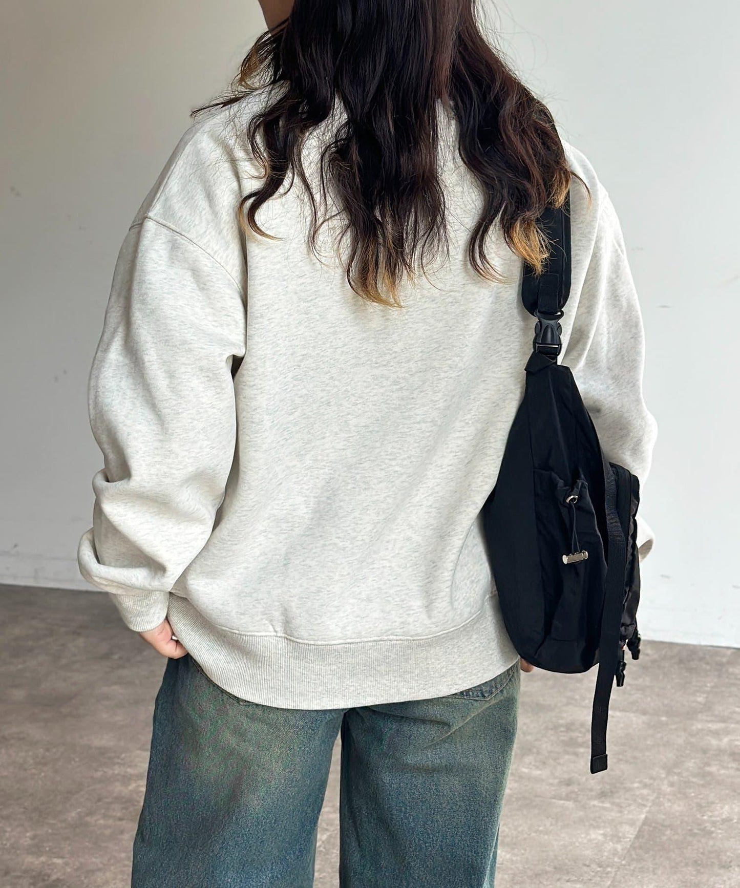 加絨花朵貼布衛衣