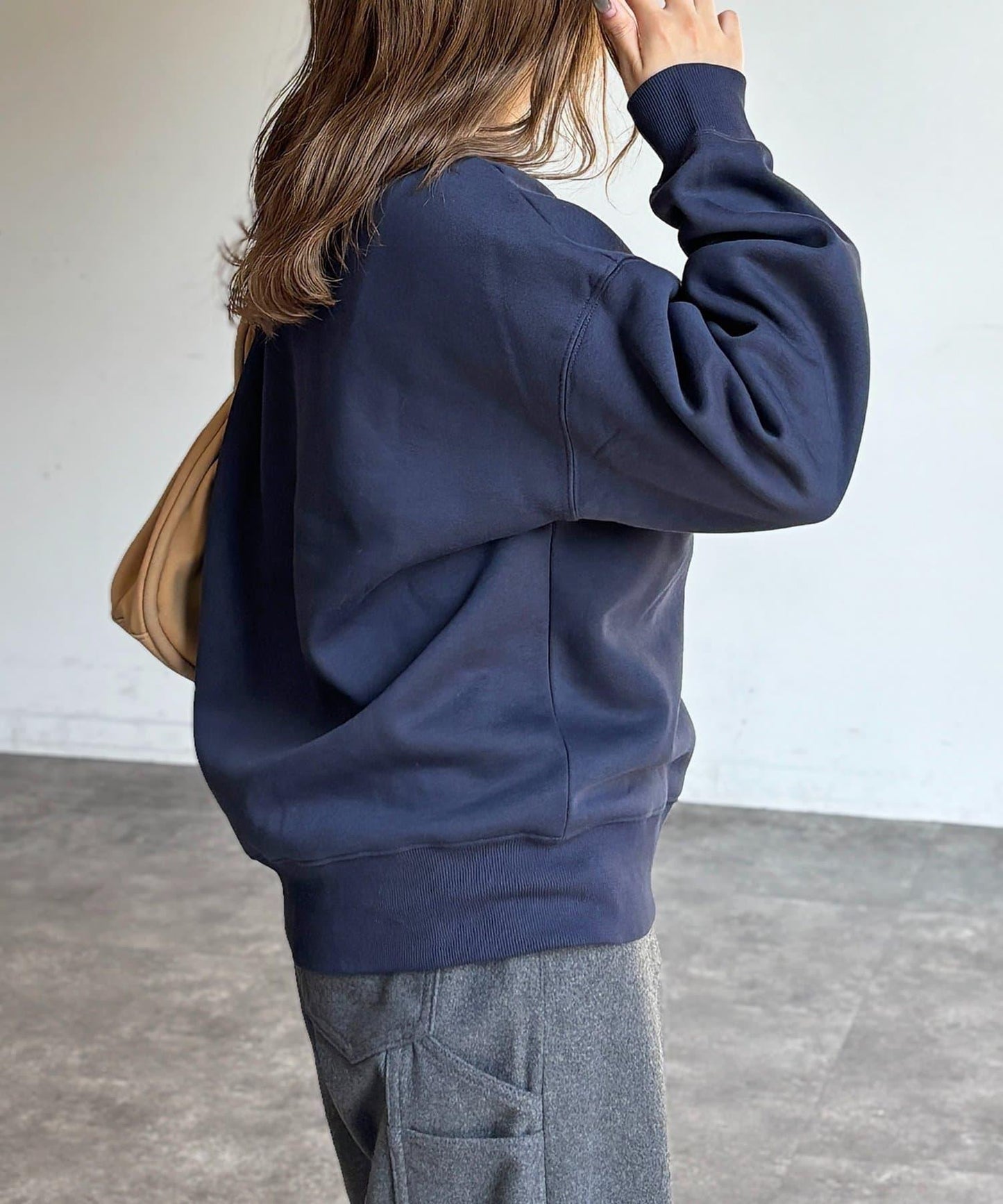 加絨花朵貼布衛衣