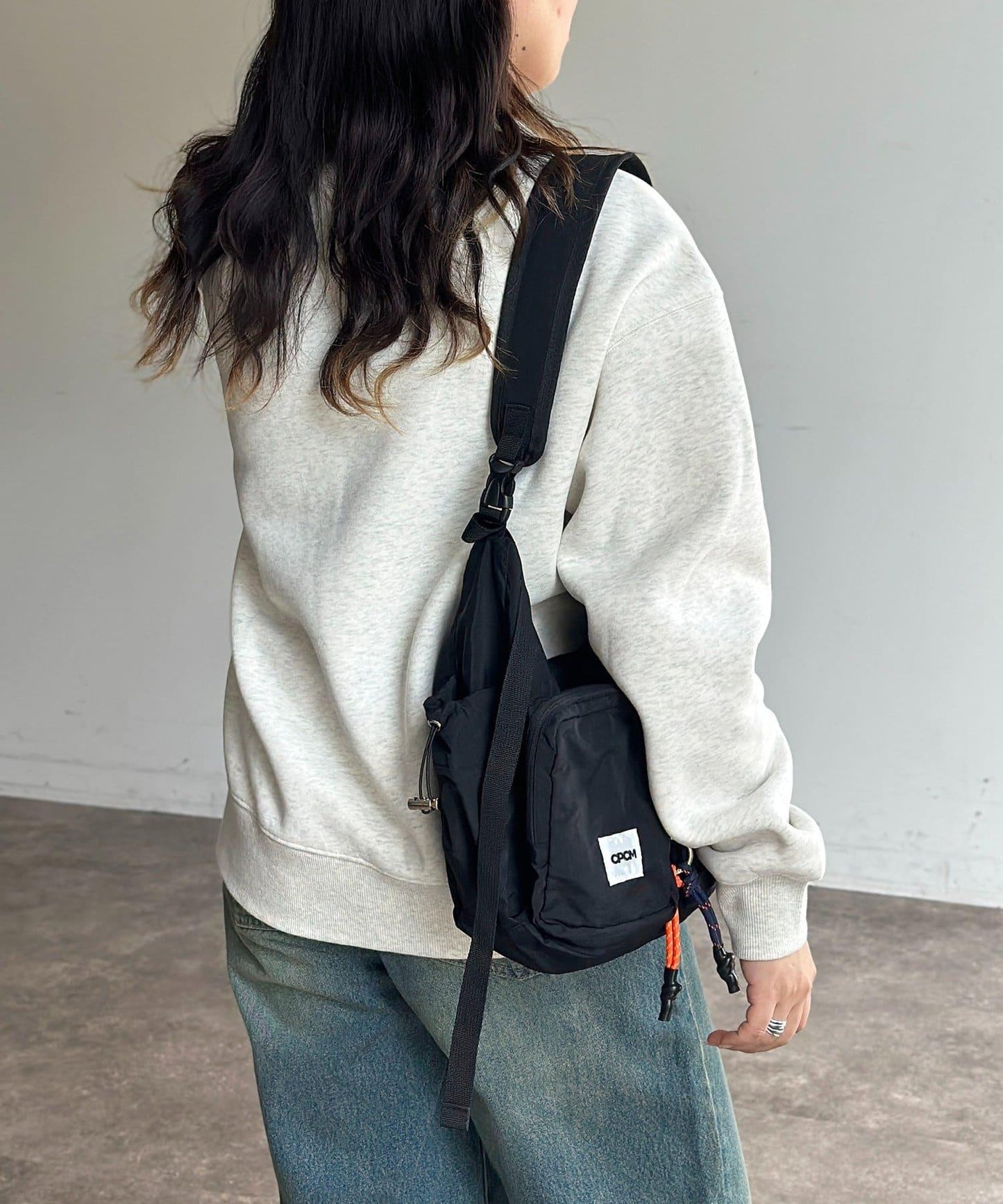 加絨花朵貼布衛衣