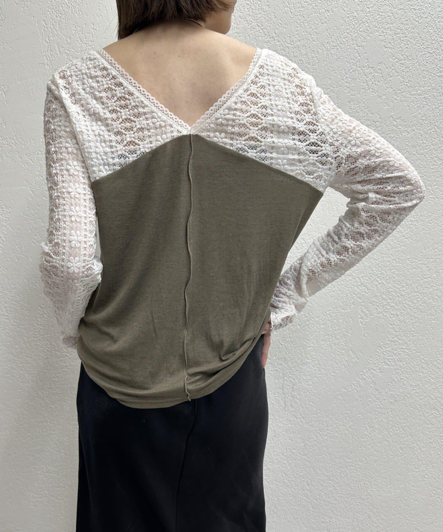 蕾絲拼接針織衫