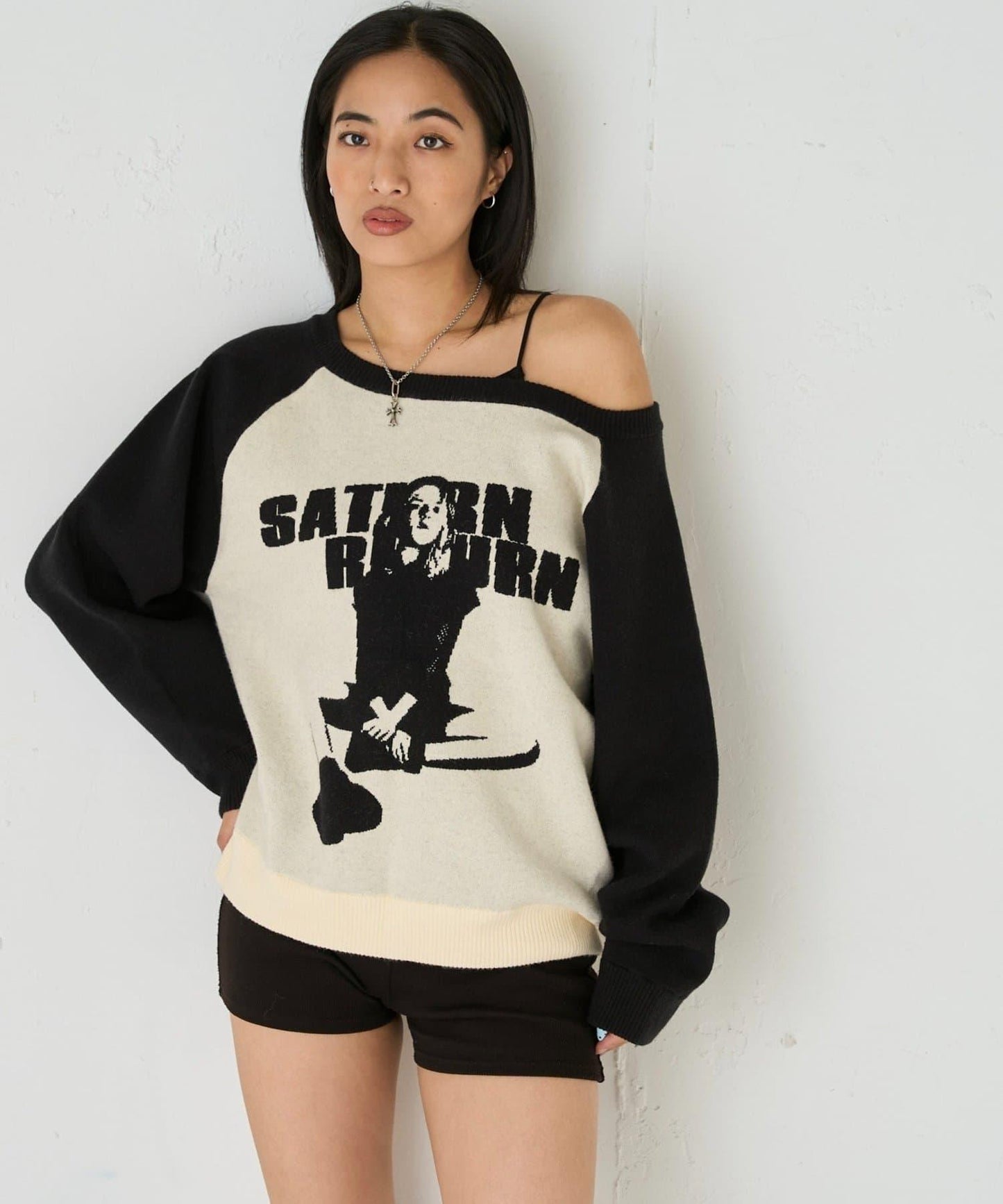 夏洛特一字肩針織衫